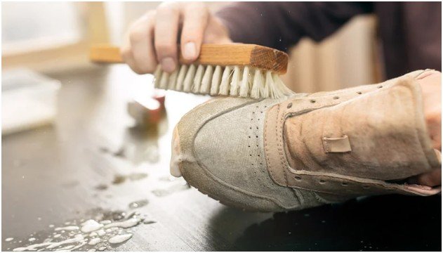 How to Clean Different Materials of Sneakers